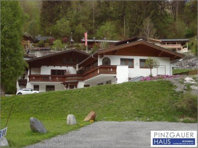 Neuer Kaufpreis!! Großes Wohnhaus mit vielen Nutzungsmöglichkeiten in Zentrumslage von Viehhofen