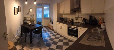 Helle zwei Zimmerwohnung mit großer Wohnküche,Südbalkon