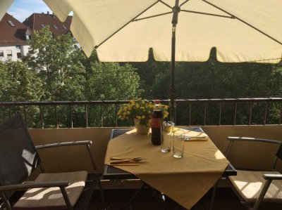 Traumhafte 4,5-Zimmer Maisonette-Wohnung mit Loggia im Augsburger Universitätsviertel