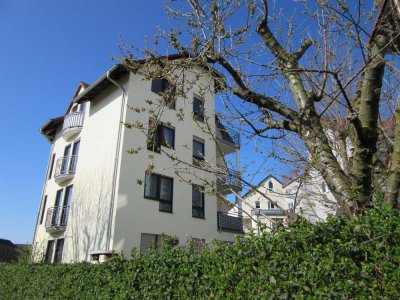 Helle 2-Zimmer Wohnung mit großem Balkon in Langenselbold
