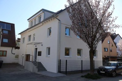 Neu renovierte Erdgeschoss Wohnung