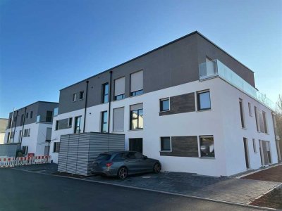 *Sonnig Wohnen im DG-Loft-Stil!* Aussicht ins Grüne! Energiesparende KfW 55 Bauweise!