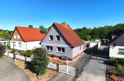 Einfamilienhaus mit schönem Gartengrundstück in sehr beliebter, ruhiger Siedlungslage von Wolfen-Süd