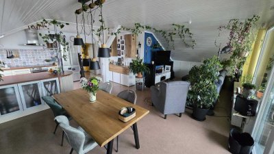 Provisionsfreie 2-Zimmer DG-Wohnung mit Balkon in Fußgönheim