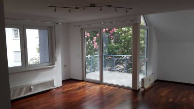 3,5-Zimmer-Wohnung Stuttgart-Zuffenhausen, Schöne Lage-  Helle Wohnung