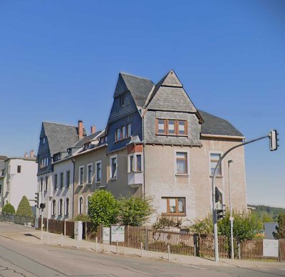 helle 2-Zimmer-Wohnung in Altbau