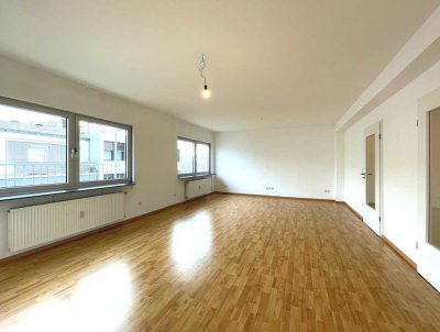 Helles 3-Zimmer-Penthouse mit zwei Terrassen und Weitblick über Aschaffenburg