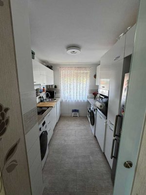 Attraktive Wohnung mit 3 Zimmern und Balkon in zentraler Lage