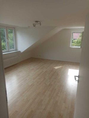 Helle 2-Zimmer Dachgeschosswohnung in Bad Neuenahr-Ahrweiler
