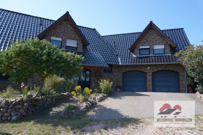 Großes und gepflegtes Haus in ruhiger Feldrandlage - zum attraktiven Preis!