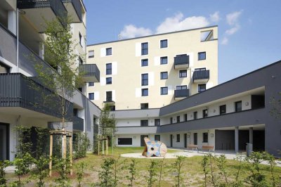 Großzügige 3-Zimmer-Wohnung mit Balkon in der Lincoln-Siedlung.