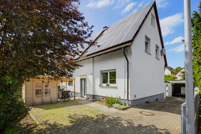 Charmantes Einfamilienhaus mit großem Garten in KA-Daxlanden
