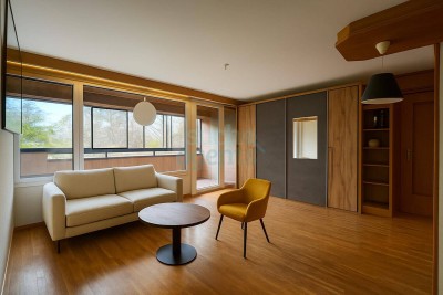 Südseitige Garçonnière mit Loggia, Lift und Parkplatz – Toplage Leonding