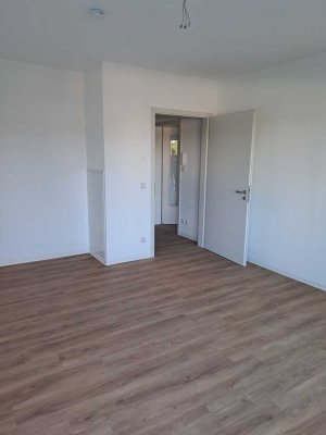 Zuhause mit Balkon und Einbauküche in Magdeburg