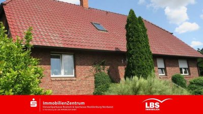 Einfamilienhaus mit Einliegerwohnung!