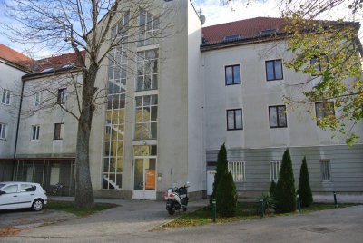 Sonnige Wohnung- Nähe Zentrum und dem Bahnhof- nur 16 Minuten mit der S-Bahn zur U6