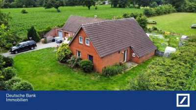 Landliebe mit Weitblick in idyllischer Alleinlage!