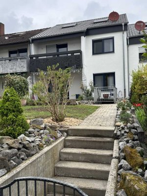 Freundliches und saniertes 4,5-Zimmer-Reihenhaus mit geh. Innenausstattung und EBK in Ingersheim