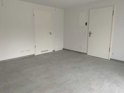 Neuwertig: helle 2-Zimmer-Wohnung mit Terrasse und Garten in Gärtringen, direkte S-Bahn-Anbindung