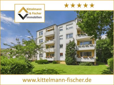 PROVISIONSFREI, 3 Zimmer Wohnung mit Balkon, neuem Bad und eigenem Parkplatz, unvermietet u. modern.