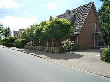 Charmantes Einfamilienhaus mit Garage für das junge Pärchen