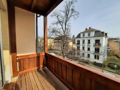 Rarität! Traumhafte 3-Zi-Familienwohnung in Striesen m. Süd-Balkon