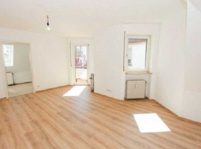 Schöne 2-Zi-Maisonette-Wohnung im unteren Frauenland mit Dachterrasse und Duplex-Stellplatz