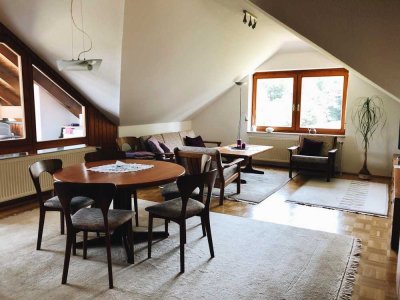 Freundliche 3-Zimmer-Wohnung mit Balkon und EBK in Hummeltal