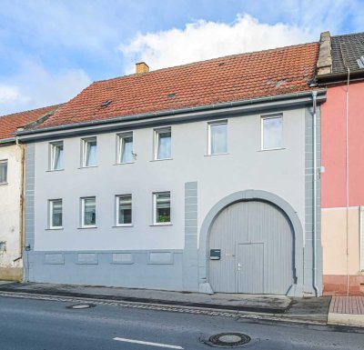TOP-saniertes EFH in Neubrunn OT mit Innenhof und Nebengebäude zvk., ca. 153m² Wfl.
