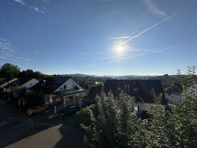 Traumhafte Aussicht! 2-Zimmer-Wohnung mit Balkon und Einzelgarage in Backnang!