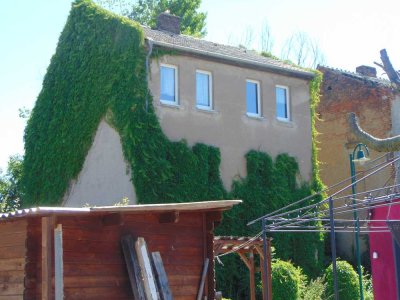 ***Ein ausbaufähiges 3- Familien Haus