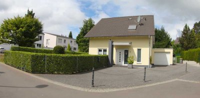 Traumhaftes freistehendes Einfamilienhaus in Top-Lage