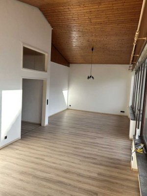 Freundliche 5-Zimmer-Whg mit gr. Balkon in Dernbach (Westerwald) + Video-Link