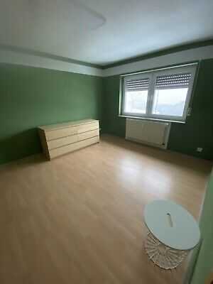 schön geschnittene, gepflegte Wohnung Nähe PS-Ruhbank