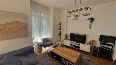 * Raum zum Leben und Wohlfühlen - 2 Zimmer Wohnung samt EBK und Balkon *