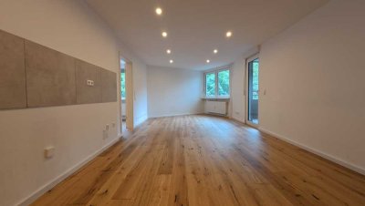 ++TOP renovierte 3 ZKB++neue Einbauküche++Loggia++Parkett++TG Stellplatz++