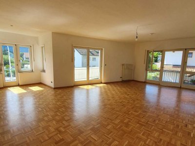 Helle 3-Zi.-Wohnung, 2 Balkone, 1. OG, Friesenheim, Ortenaukreis