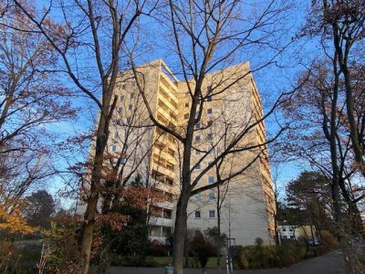 Frei! Preiswerte 2 Zimmerwohnung mit Balkon und Aufzug - ideal für Eigennutzer & Anleger