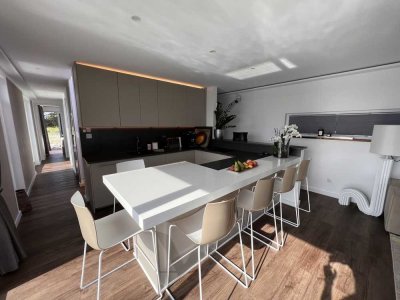 LUXUS Hausboot - 3 Etagen - 100m² Wohnen + 120 m² SONNENTERRASSE - Kamin, Kino, komplett individuell