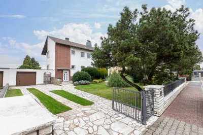 2-Fam.-Haus mit wunderschöner Außenanlage in Bruchköbel-Stadt