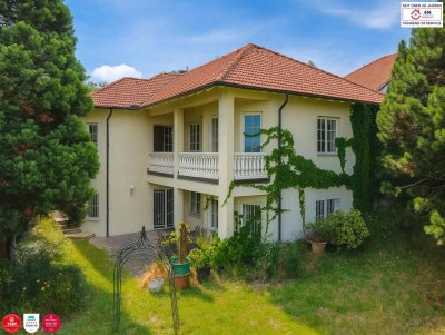 Charmante Villa am Ölberg mit Blick auf das Stift Klosterneuburg &amp; ca. 1450m2 großem Garten