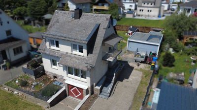 Charmantes Einfamilienhaus mit großem Garten in ruhiger Lage von Oberzeuzheim