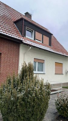 Monteurzimmer: 1 Einzelzimmer für Handwerker mit gemeinsamer Küche und Bad.