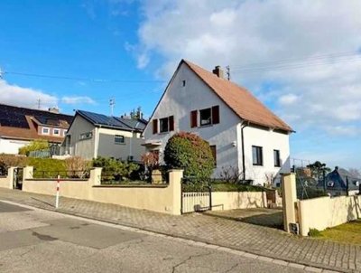 Einfamilienhaus mit Garten und Garage in Neustadt- Hambach