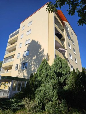 Erstbezug nach Sanierung mit Balkon: Ansprechende 5-Zimmer-Wohnung in Cottbus