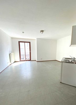 POCHERT IMMOBILIEN - Schönes Studenten-Apartment in Kaiserslautern-Nähe Hauptbahnhof