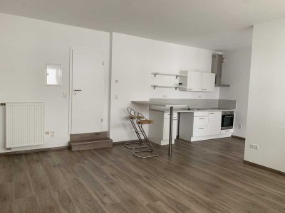 Geräumige, moderne Einzimmerwohnung mit Einbauküche