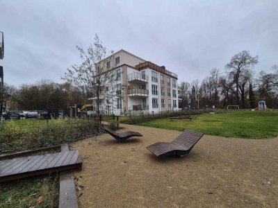 Neubau Erstbezug am alten Schlosspark • Lichtdurchflutete 2-Zimmer-Wohnung