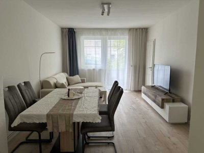Stilvolle möblierte 2-Z-Wohnung mit gehobener Innenausstattung mit Balkon und EBK in Barmbek-Süd