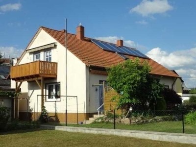 Gemütliche DG Wohnung mit EBK und Balkon in Herzogenaurach